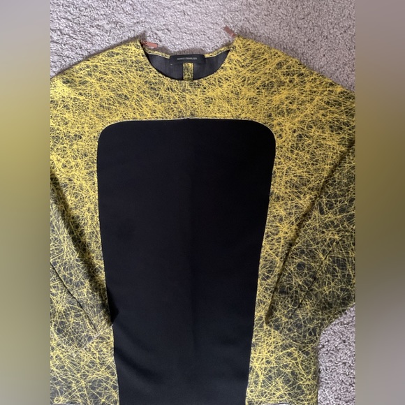 Cedric Charlier black/yellow splash rayon W sz8 top - Picture 2 of 11